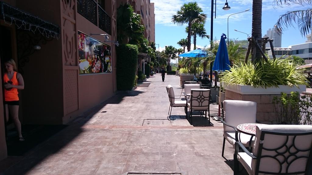 Atlantis Residence Jomtien Exterior foto